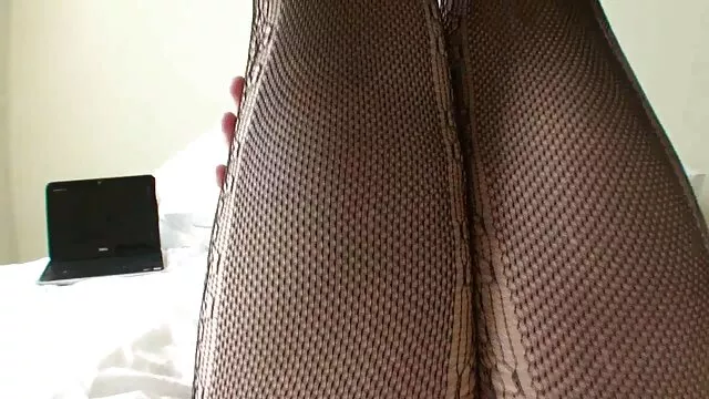منشی کلیپ سوپر پورن مامان ناز که توسط رئیسش لعنتی شده است