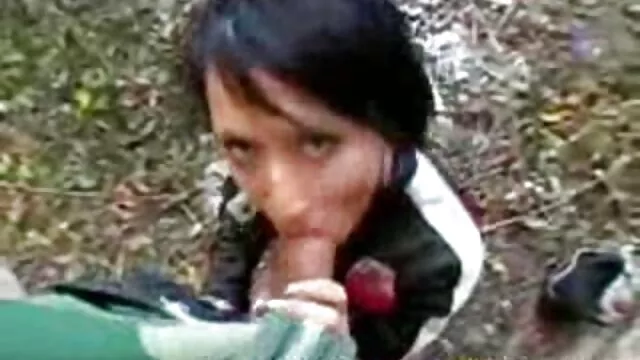 کلوئه بور دوست دارد با یک پسر کلیپ سکسی سوپر بد رابطه برقرار کند