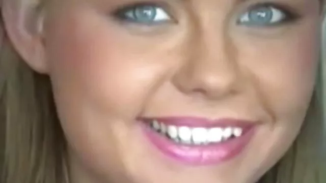 خروس انگشت زن بالغ کلیپ سوپر سکسی