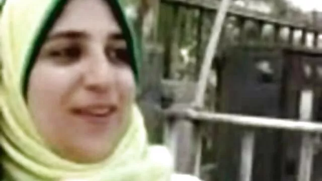 الکساندرا آریا رئیس سیاه دیدن کلیپ سوپر پوست خود را لوس می کند